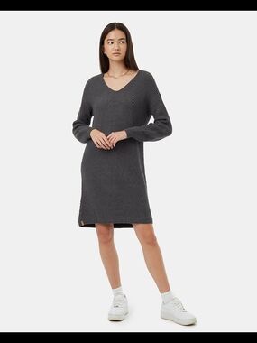 10 TREE Sweater Dress